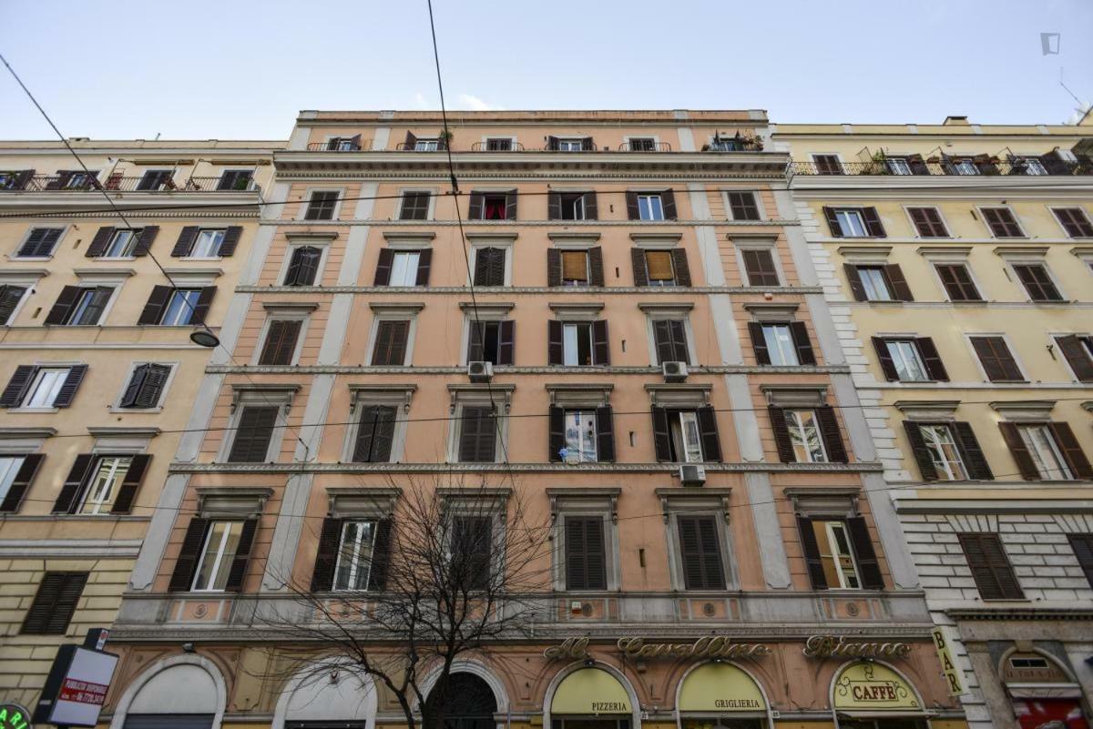 Bed and breakfast A Due Passi Dal Colosseo