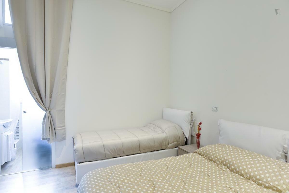 A Due Passi Dal Colosseo Bed and breakfast